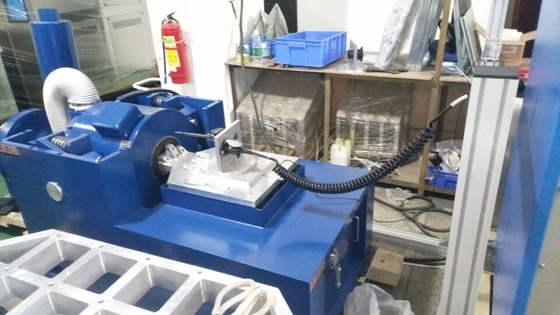 เครื่องทดสอบการสั่นสะเทือน Electrodynamic Vibration Shaker Table 3000N