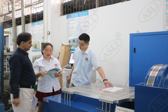 อุปกรณ์ทดสอบการสั่นสะเทือน 200Kg พร้อมการเร่งความเร็วการสั่นสะเทือนสูงสุด 100m / S2