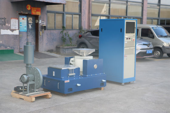 เครื่องควบคุมคอมพิวเตอร์ แบตเตอรี่ไฟฟ้าแม่เหล็ก เครื่องทดสอบการสั่นสะเทือนตารางสําหรับรถยนต์