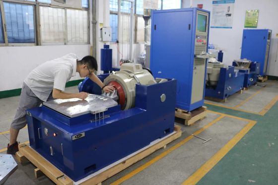 ระบบสั่นสะเทือนความจุสูง ด้วยภาระสูงสุด 300 กิโลกรัม และน้ําหนักโค้ลเคลื่อนที่ 30 กิโลกรัม สําหรับการทดสอบการสั่นสะเทือนที่ครบวงจร