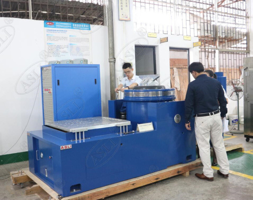 ISO16750 JIS D 1601 เครื่องทดสอบการสั่นสะเทือนของตาราง Shaker อุปกรณ์สั่นสะเทือนในห้องปฏิบัติการ
