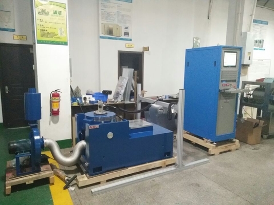 บอร์ด PCB 3000kg.F 2.0m / S อุปกรณ์ทดสอบตารางการสั่นสะเทือนเครื่องทดสอบแล็บ