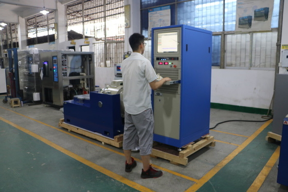 3 - 3000Hz 20000N อุปกรณ์ทดสอบการสั่นสะเทือนทางแม่เหล็กไฟฟ้าสำหรับชิ้นส่วนอิเล็กทรอนิกส์