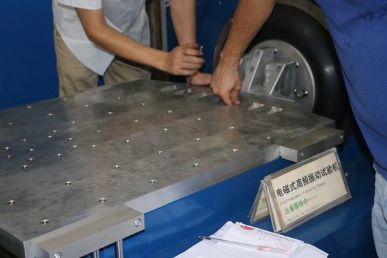 ความถี่สูงสั่นสะเทือน Shaker สำหรับ Auto Parts พบ ISO 13355, ISTA 3A และ ISTA 6- Amazon