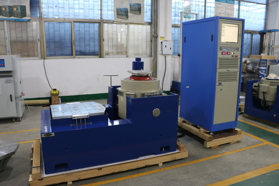 ความชื้นอุณหภูมิรวมระบบสั่นสั่นสะเทือนไฟฟ้าสำหรับอิเล็กทรอนิกส์ PCB